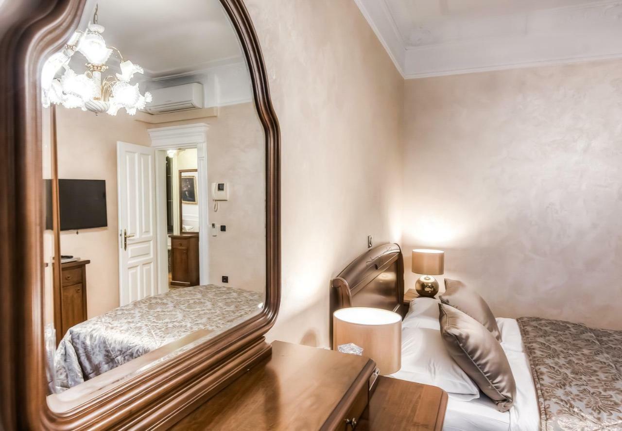 Villa Hasi Poreč Buitenkant foto