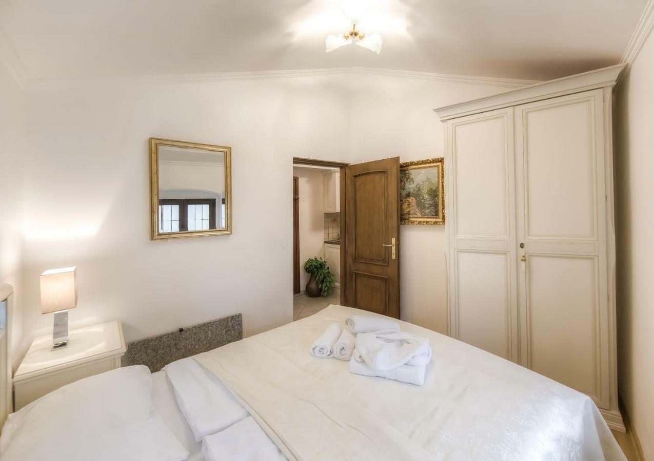 Villa Hasi Poreč Buitenkant foto